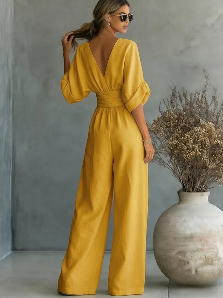 Sofia | Tuta elegante con scollo a V