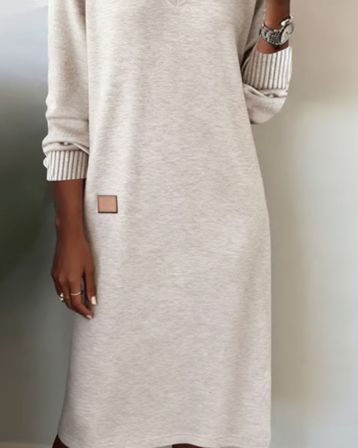 JANA | ABITO MIDI CONFORTEVOLE CON SCOLLO A V