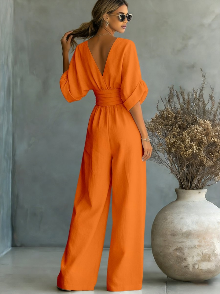 Sofia | Tuta elegante con scollo a V