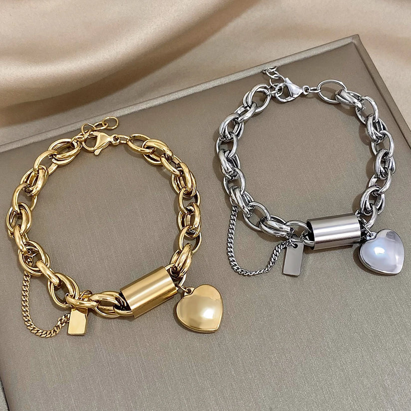 Bracciale dorato a maglie grandi con cuore