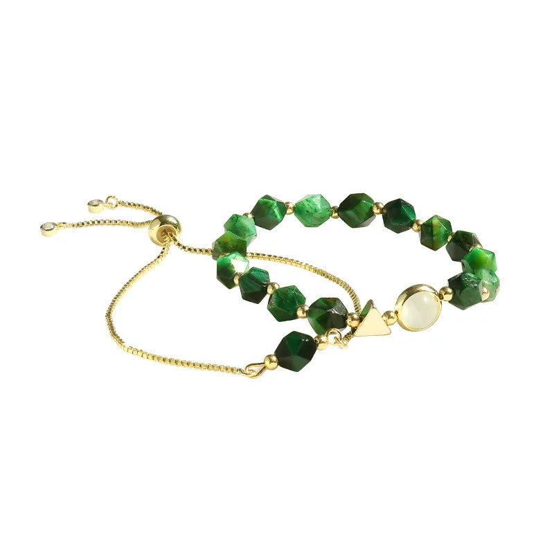 Set di bracciali con gemme verdi