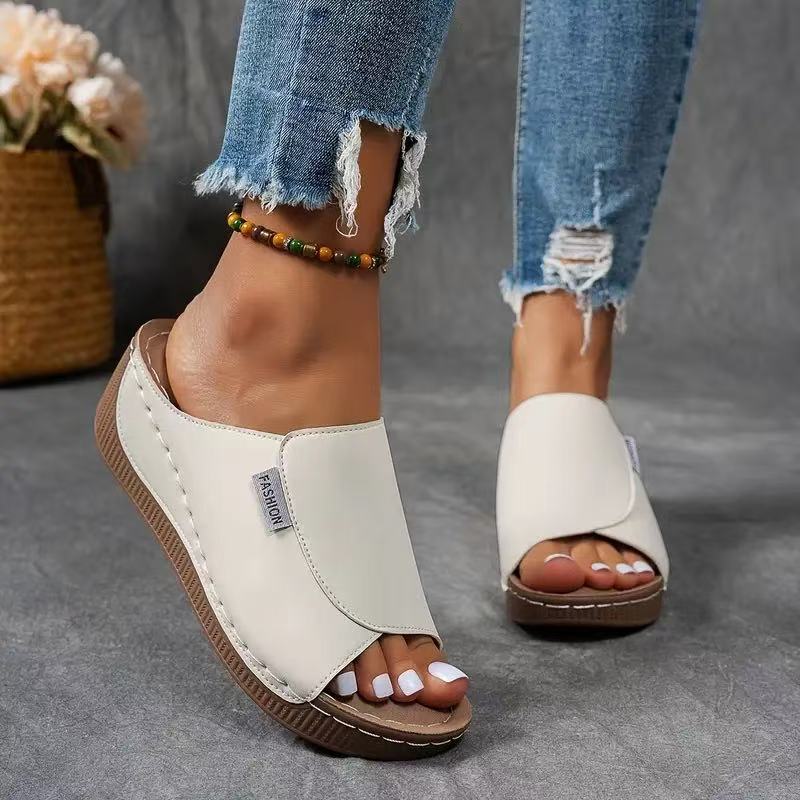 Sandali da Donna con Zeppa e Punta Aperta