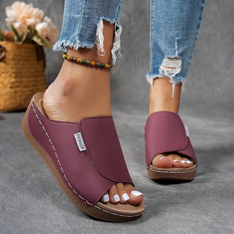 Sandali da Donna con Zeppa e Punta Aperta